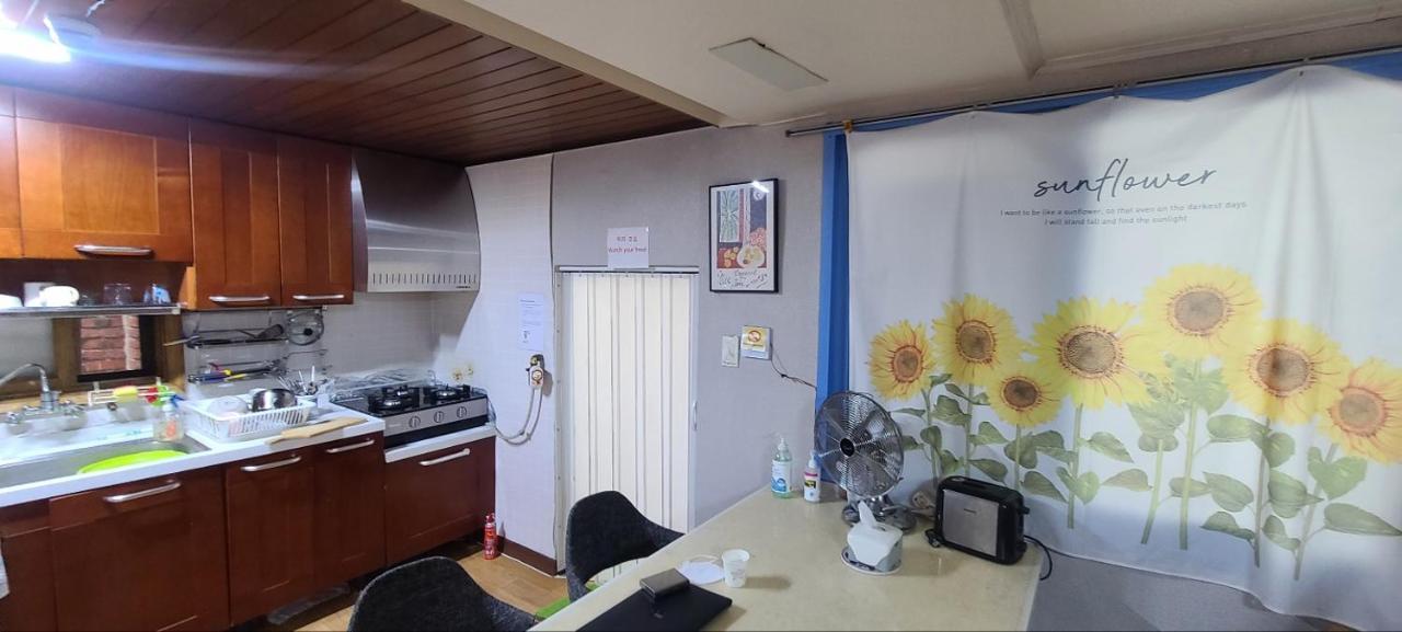Appletree Guesthouse Сеул Екстер'єр фото