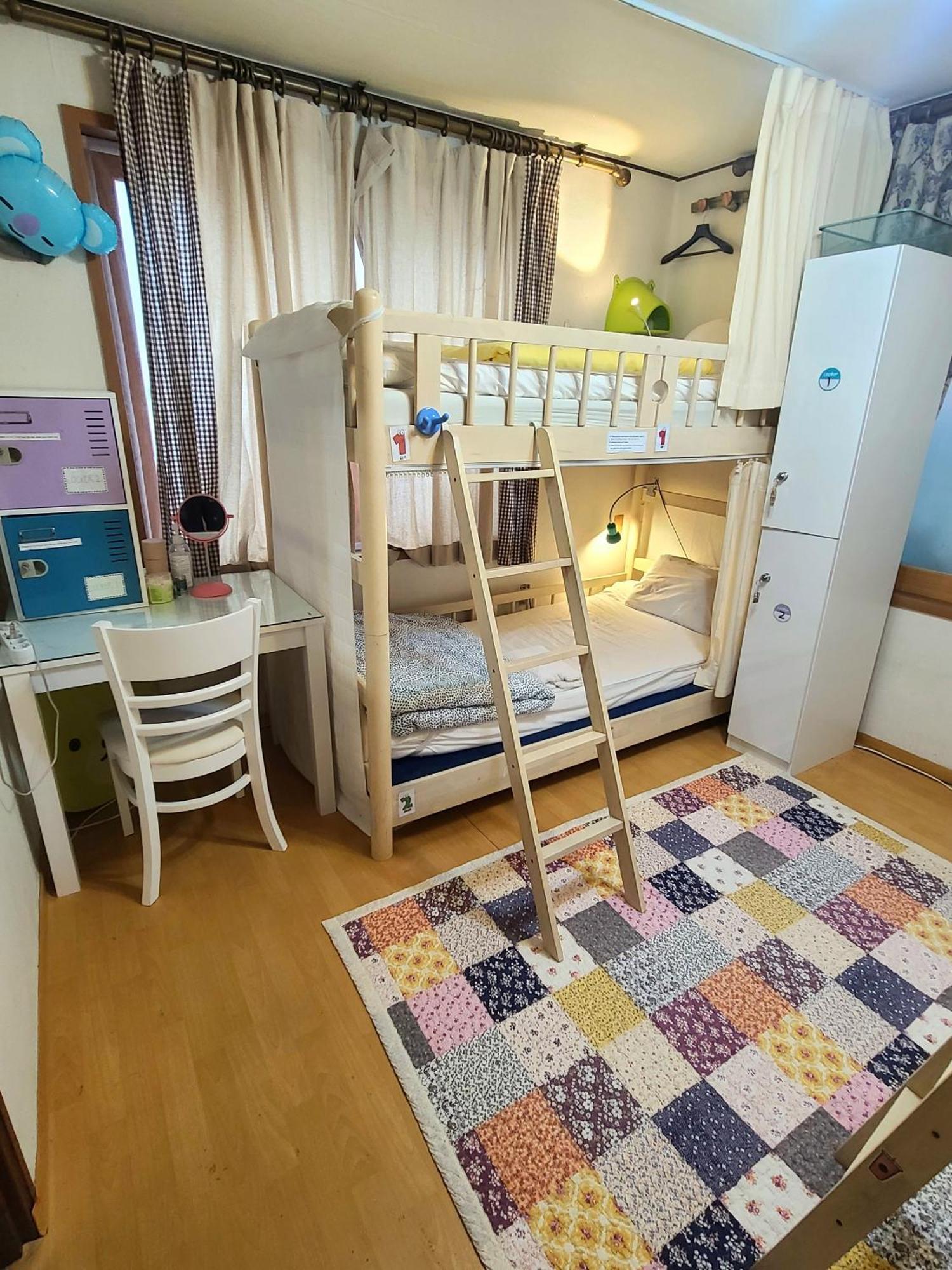 Appletree Guesthouse Сеул Екстер'єр фото